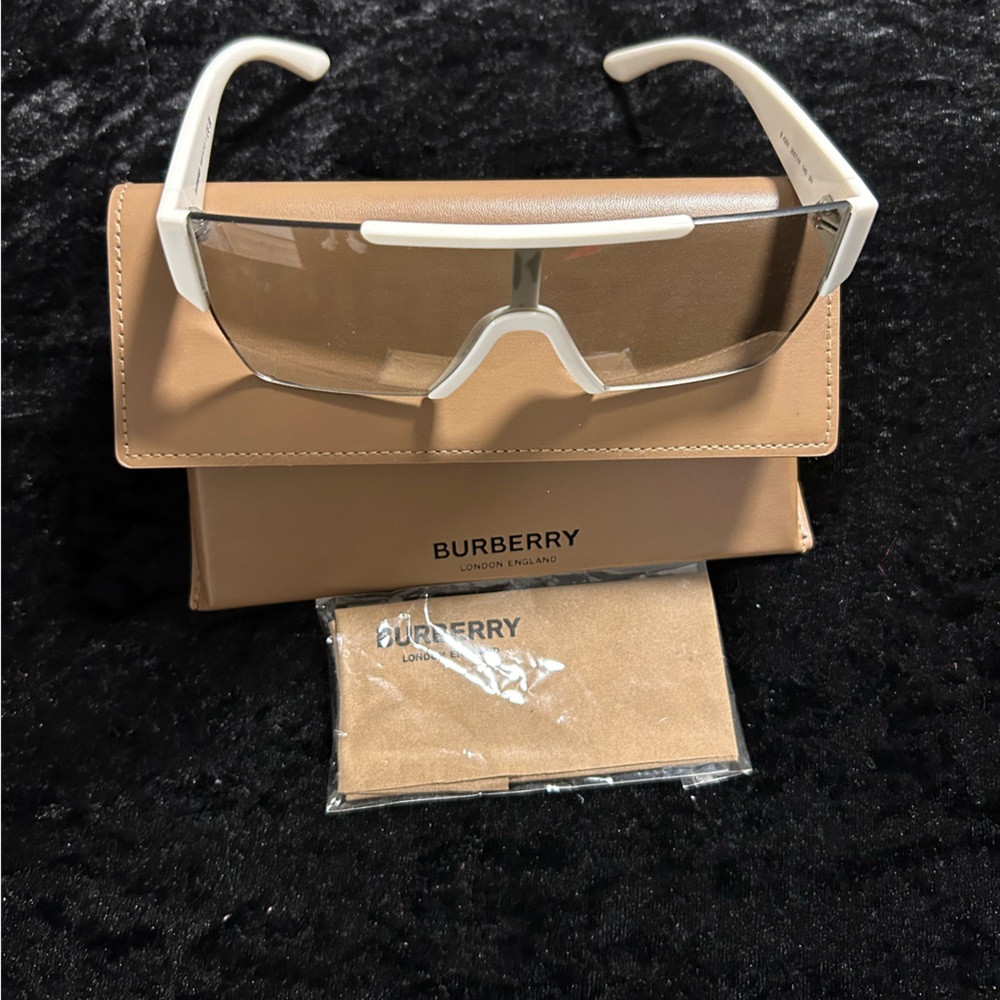 Burberry sunglasses